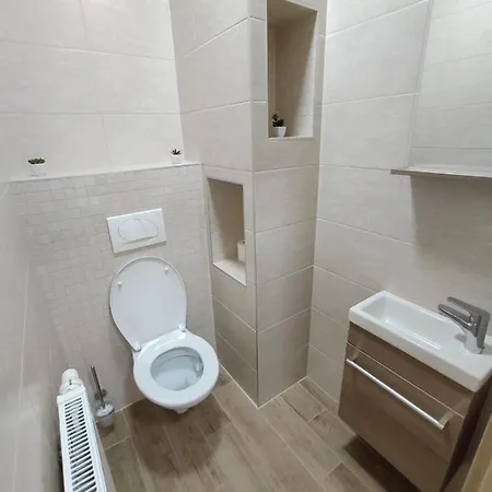 Trika Apartman Sárvár Extérieur photo